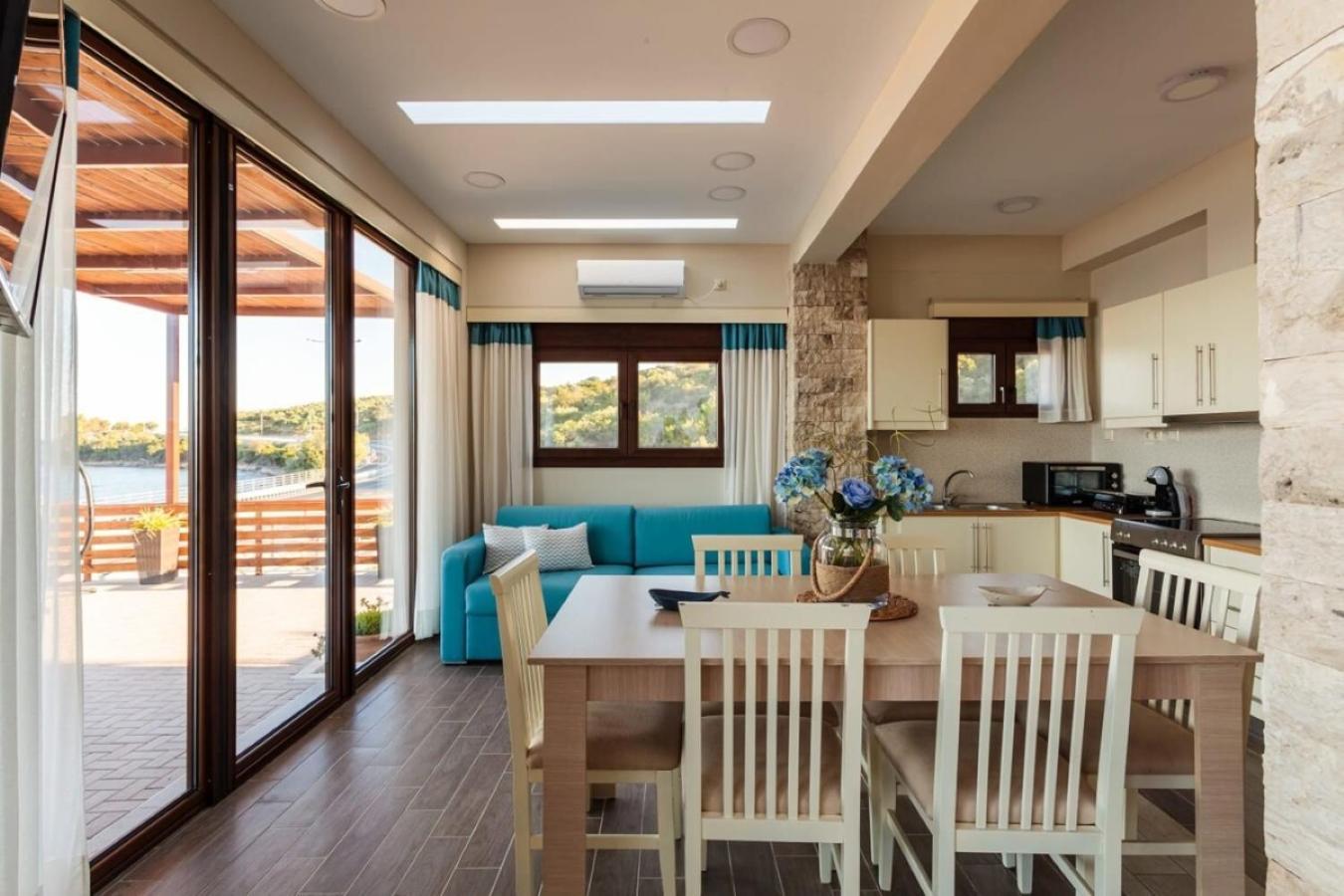 Seaside Summer Bliss - Aurora Luxury Pool Paradise Petalidi Exterior photo
