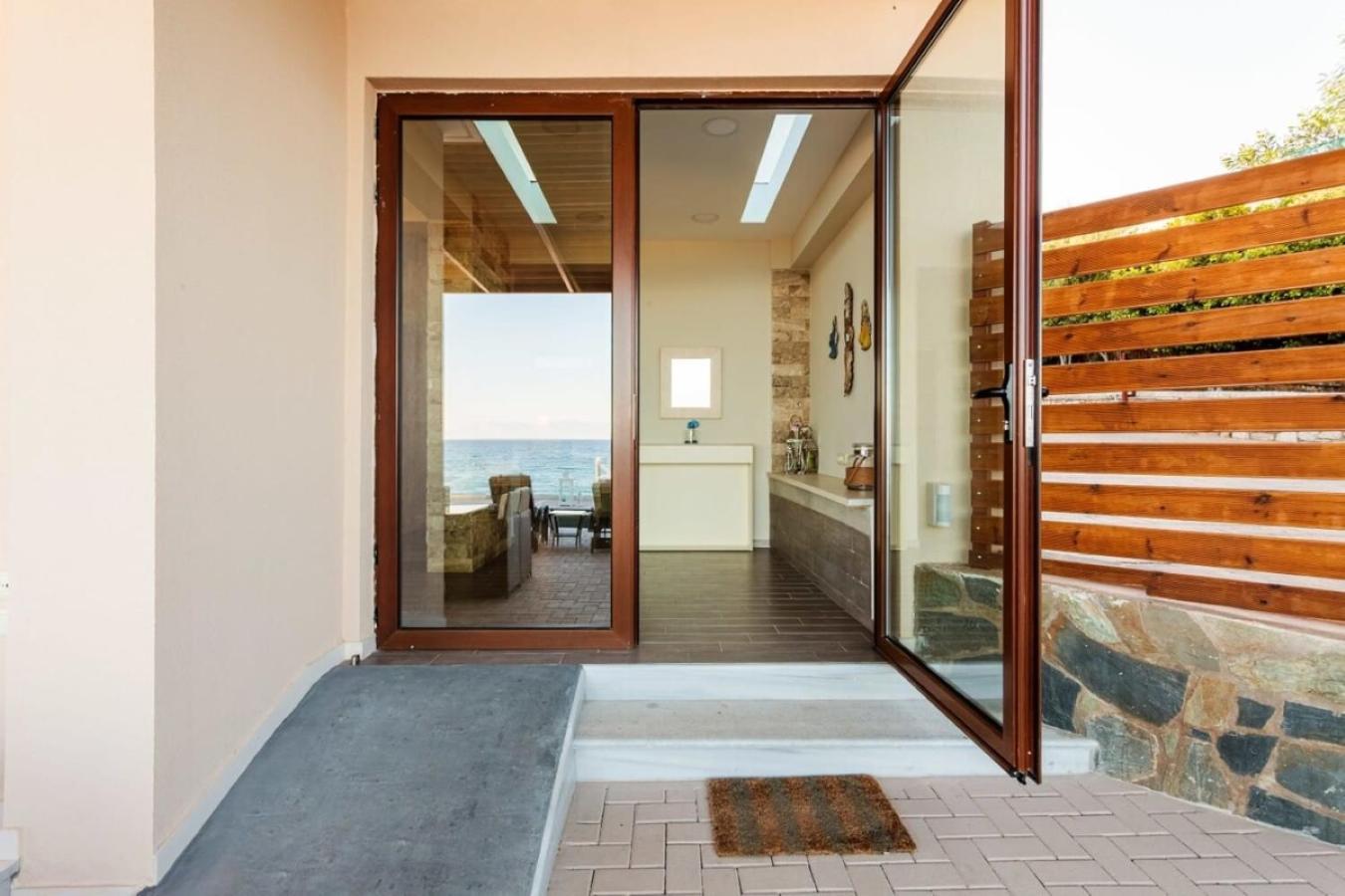 Seaside Summer Bliss - Aurora Luxury Pool Paradise Petalidi Exterior photo